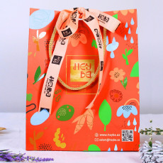 İpli çanta qırmızı rəngli